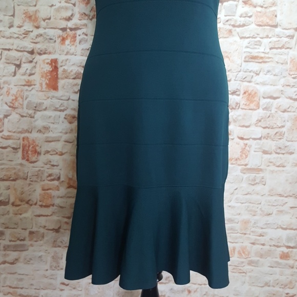 New Vince Camuto Vneck Sleeveless Dress - Picture 6 of 8